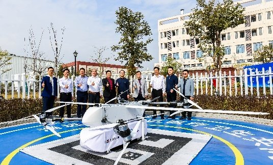 “翼”护生命 智启清城丨德晟低空首个医疗物资无人机转运项目
